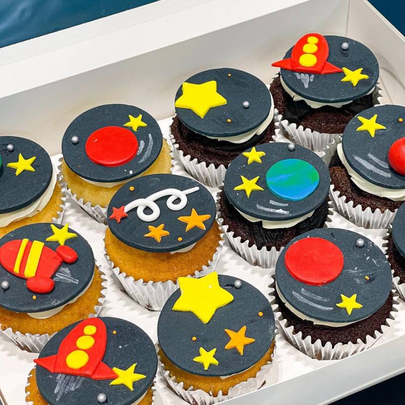 Galaxy Planet Cupcakes