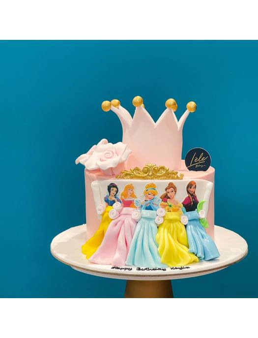Disney princesses cake 15
