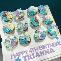 Frozen 2D Printed Character Cupcakes