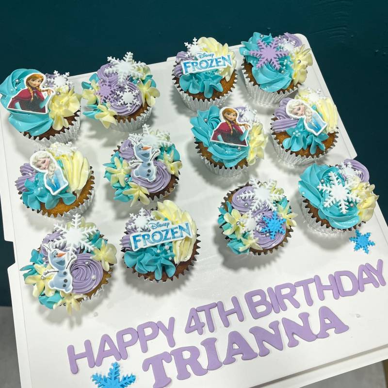Frozen 2D Printed Character Cupcakes