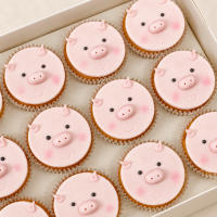 2D Pig Cupcakes