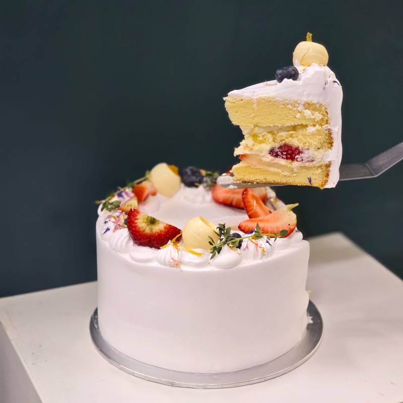 Strawberry Yuzu Cake