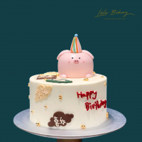 Minimalist Pig Cake