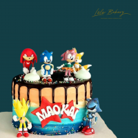 Ombre Super Sonic Cake