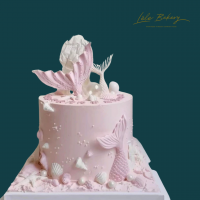 Pastel Pink Mermaid Tails Cake