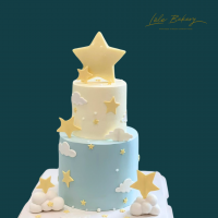 Pastel Stars and Clouds Cake