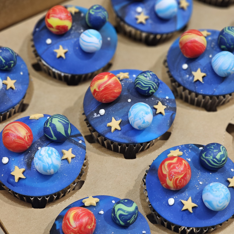 Planets Galaxy Cupcakes