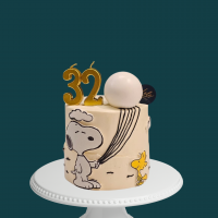 Snoopy Cartoon Cake | Custom Peanuts-Themed Cakes in Singapore