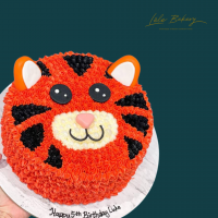 Tiger Character Cake