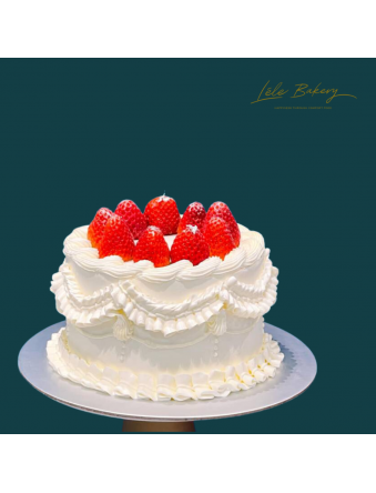 White Vintage Strawberry Cake