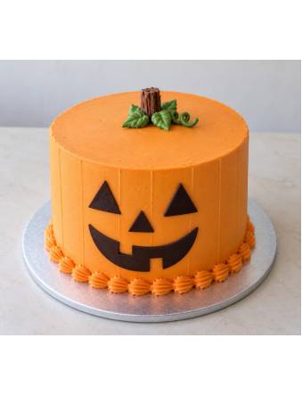 Jack-o’-Lantern Pumpkin Cake