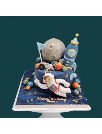 Galaxy Astronaut & Planets Cake in Singapore