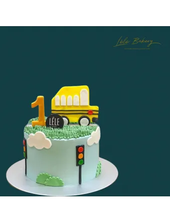 Wheel on the Bus Go Round and Round Cake