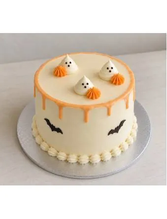 LÉLE Halloween ghost drip cake