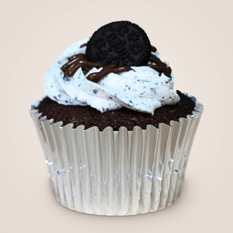 Cookies and Cream Cupcakes with Mini Cookies | 6 or 12 pcs