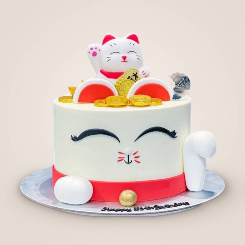 Fortune Cat Cake